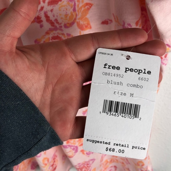 🦚 FREE PEOPLE Tourist Tee in Blush Combo Pink - Picture 7 of 8